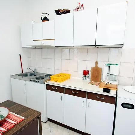 Guest house Triple Barbat 5070b 2*