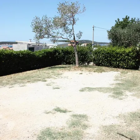 Triple Barbat 5070b Guest house Barbat na Rabu