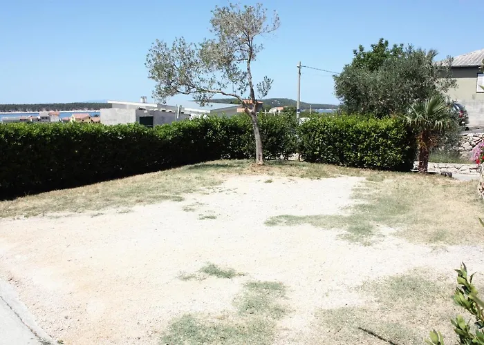 Triple Barbat 5070b בית הארחה Barbat na Rabu